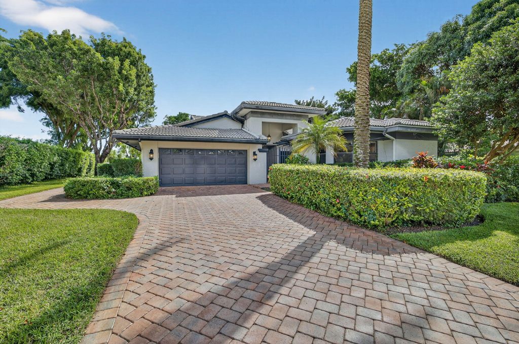 Photo of 345 Hamlet Drive, Delray Beach, FL 33445 (MLS # R11131334)