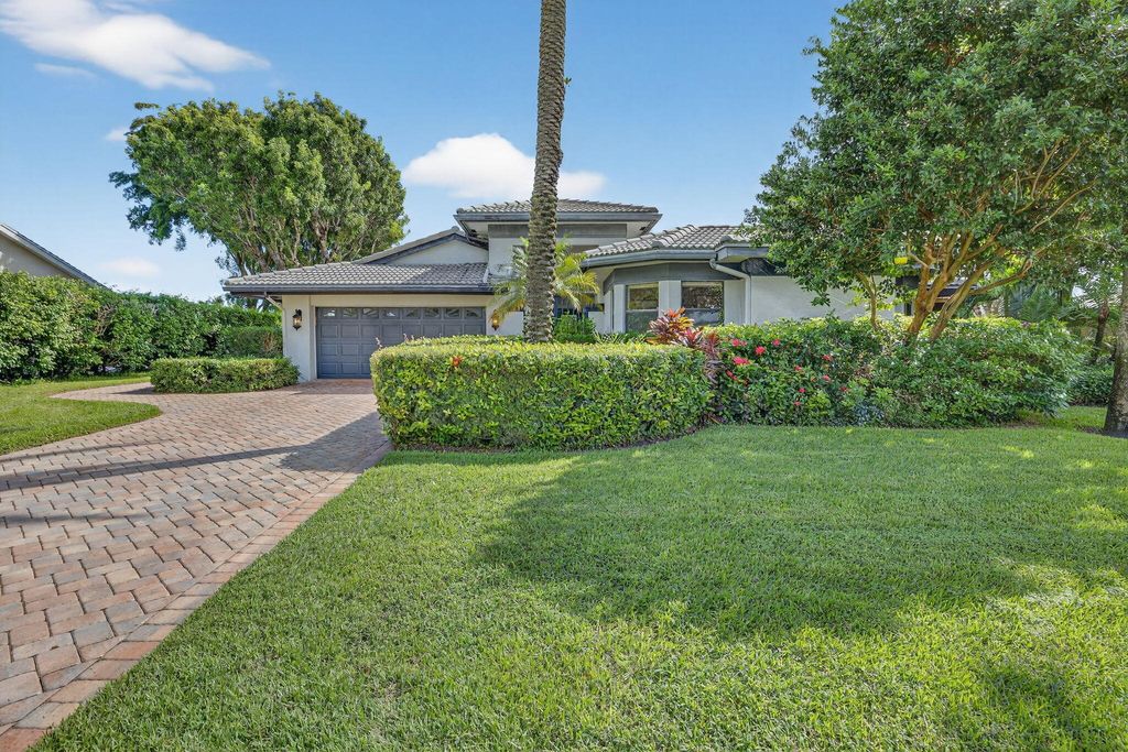 Photo of 345 Hamlet Drive, Delray Beach, FL 33445 (MLS # R11131334)