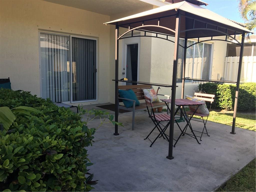 Olympia & York Residentia - Residential Lease