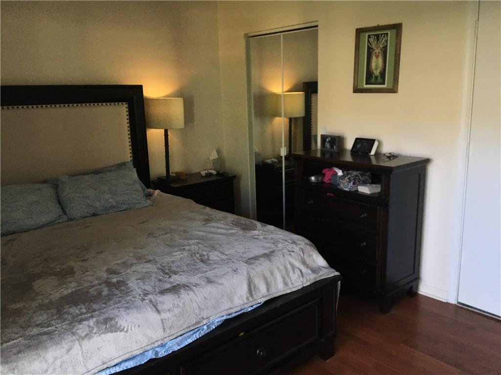 Olympia & York Residentia - Residential Lease