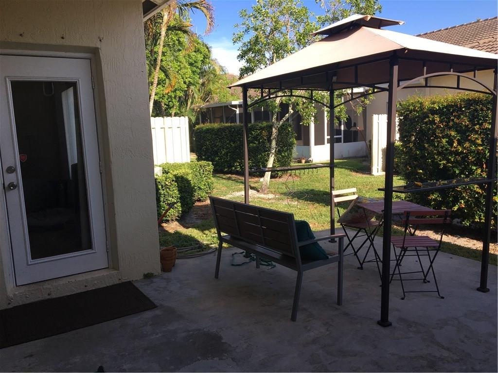 Olympia & York Residentia - Residential Lease