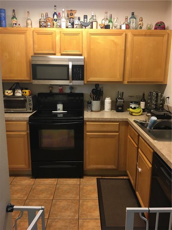 Olympia & York Residentia - Residential Lease