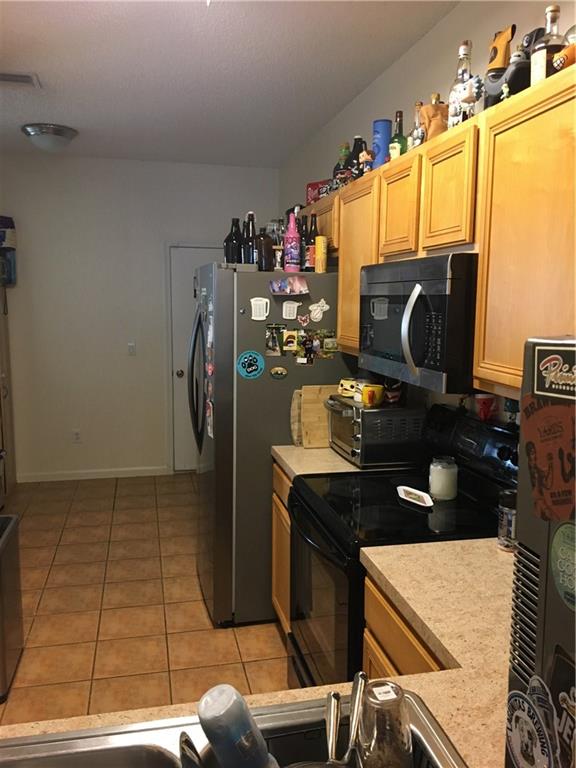 Olympia & York Residentia - Residential Lease