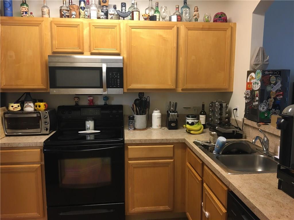 Olympia & York Residentia - Residential Lease