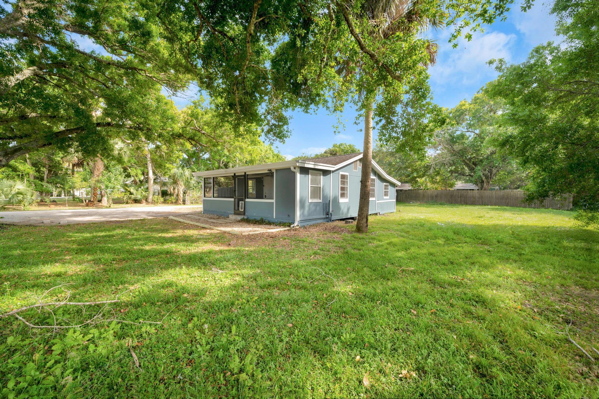 PINE VISTA - Residential Lease