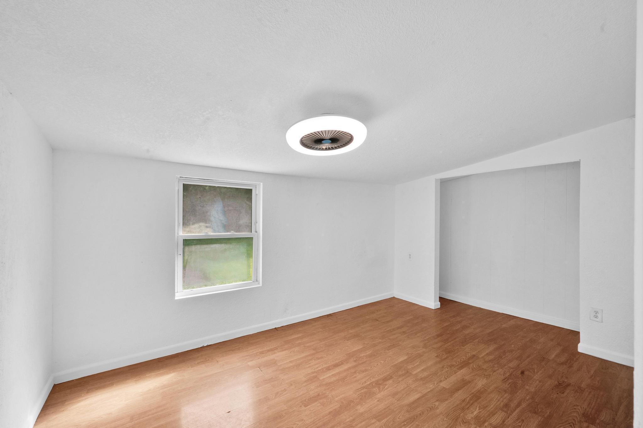 PINE VISTA - Residential Lease