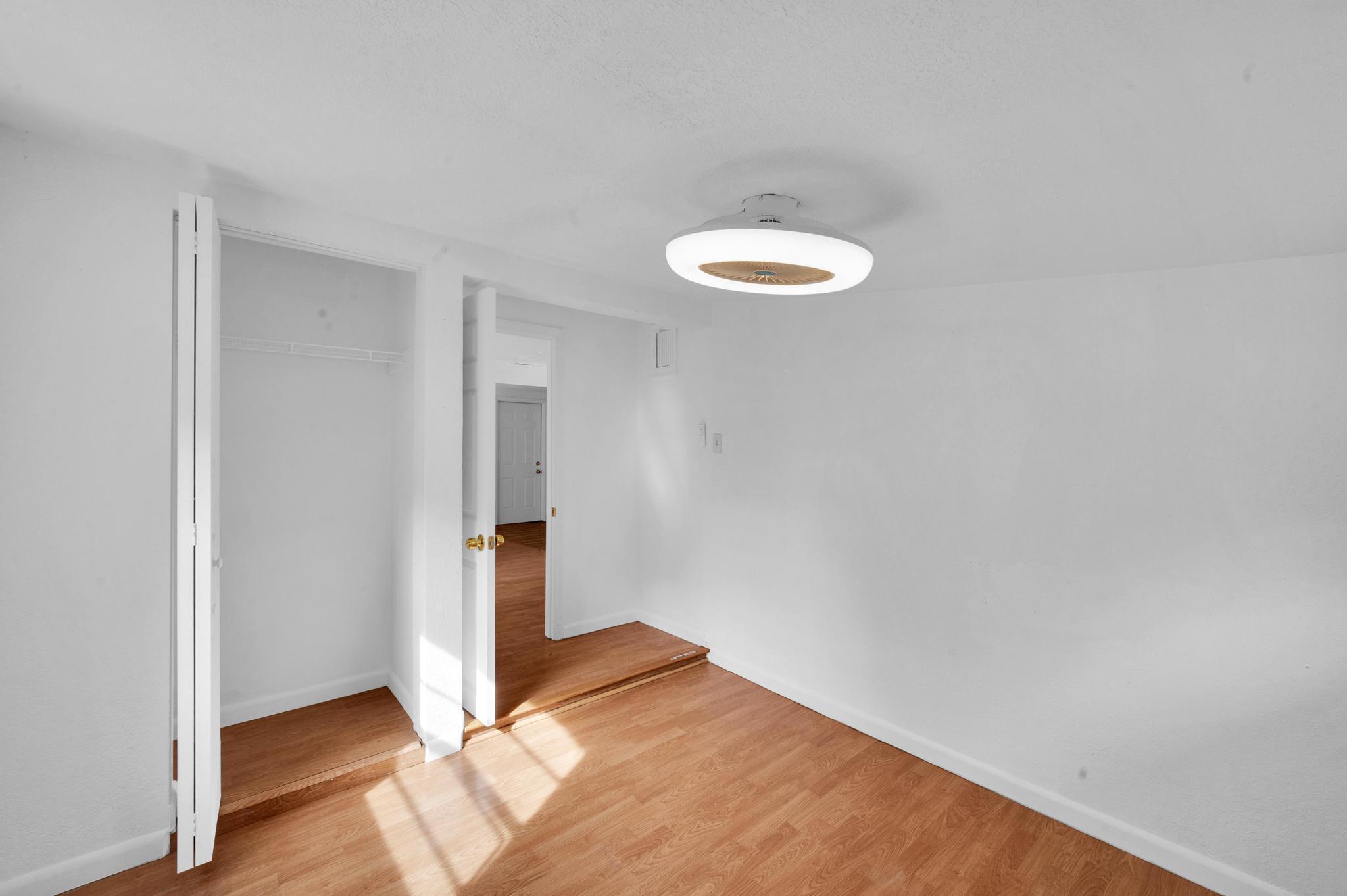 PINE VISTA - Residential Lease