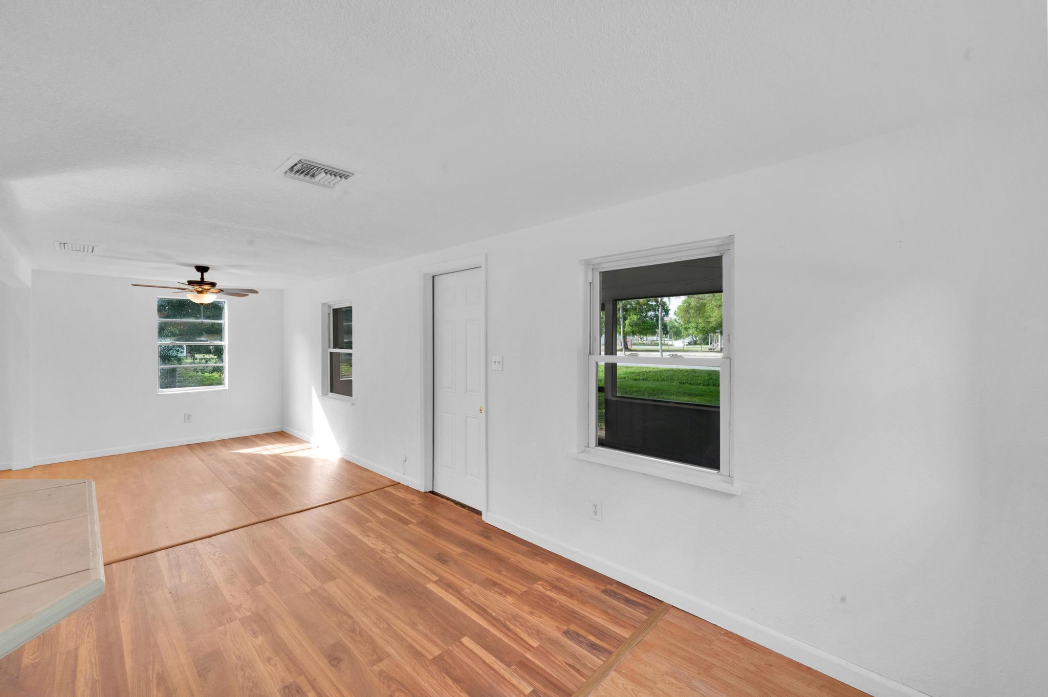 PINE VISTA - Residential Lease