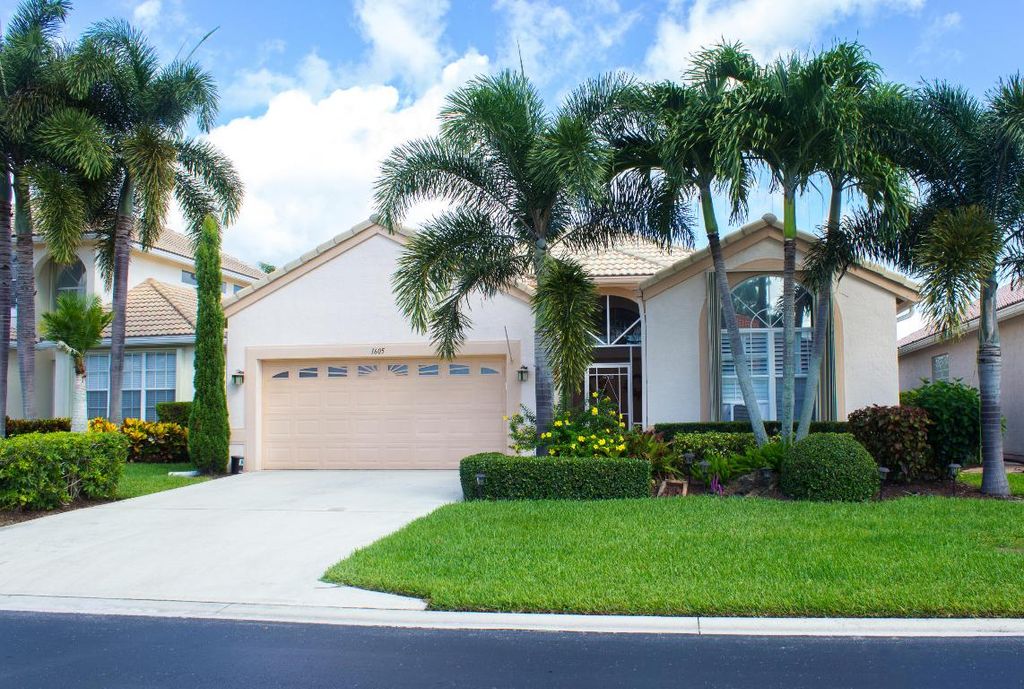 Photo of 1605 SE Shelburnie Way SE, Port Saint Lucie, FL 34952 (MLS # R10941856)