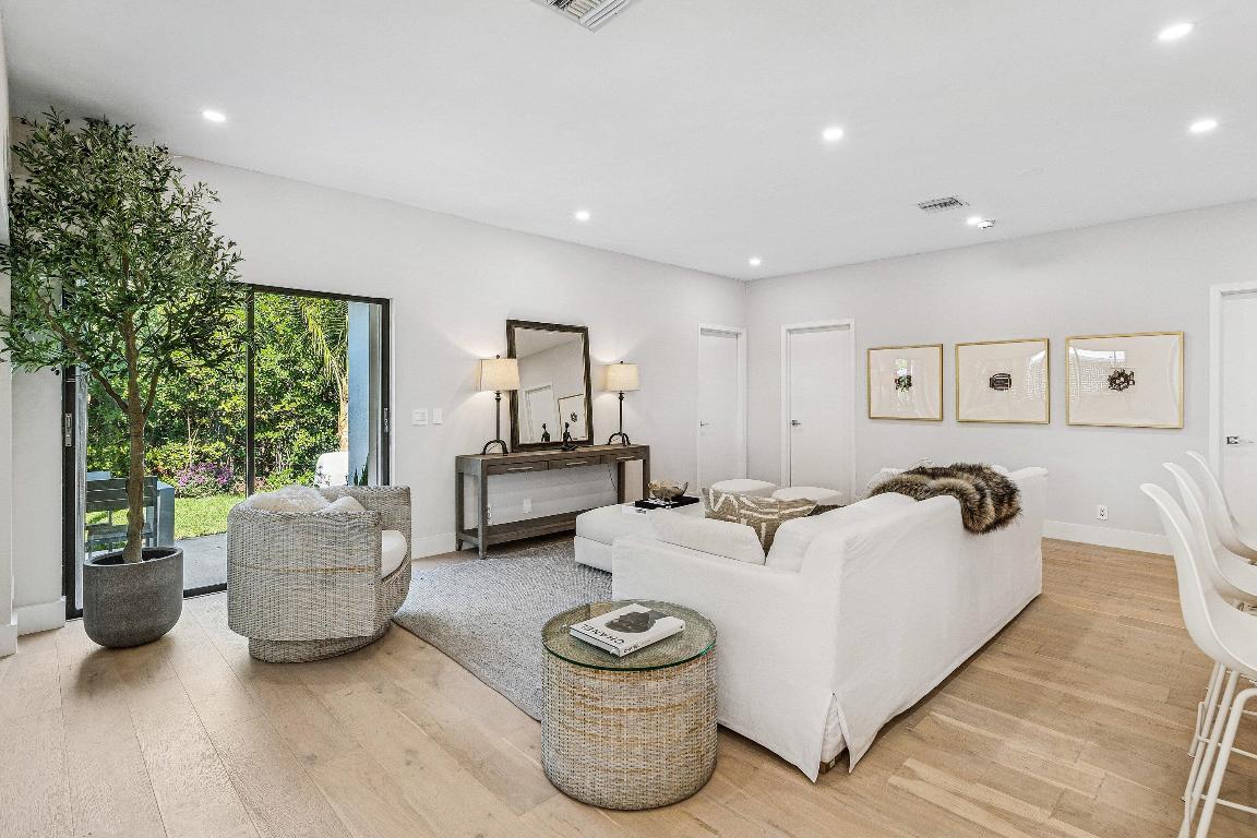 RIDGE HARBOUR ESTATES - Residential