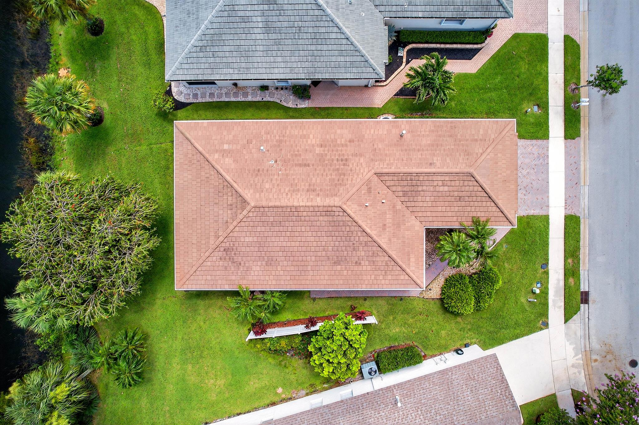 LAKEFOREST POINTE - Residential