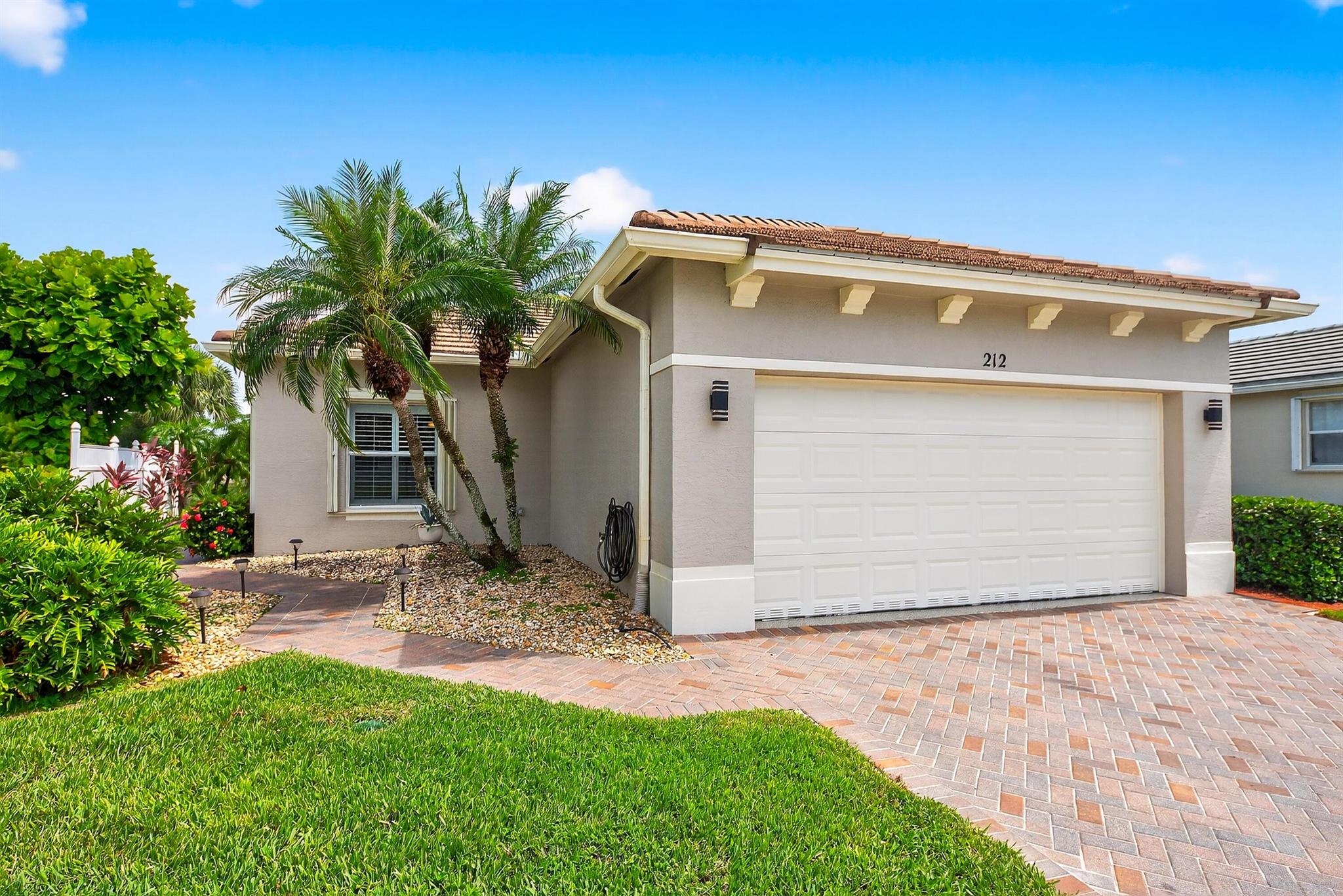 LAKEFOREST POINTE - Residential
