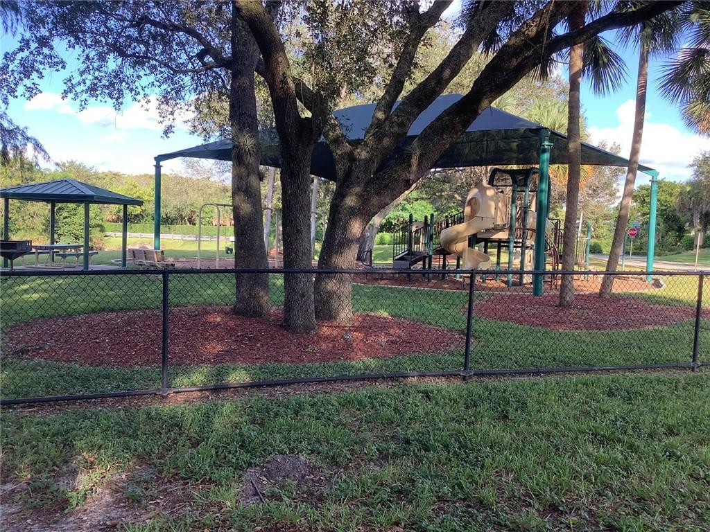 POND APPLE PLACE III CONDO - Residential