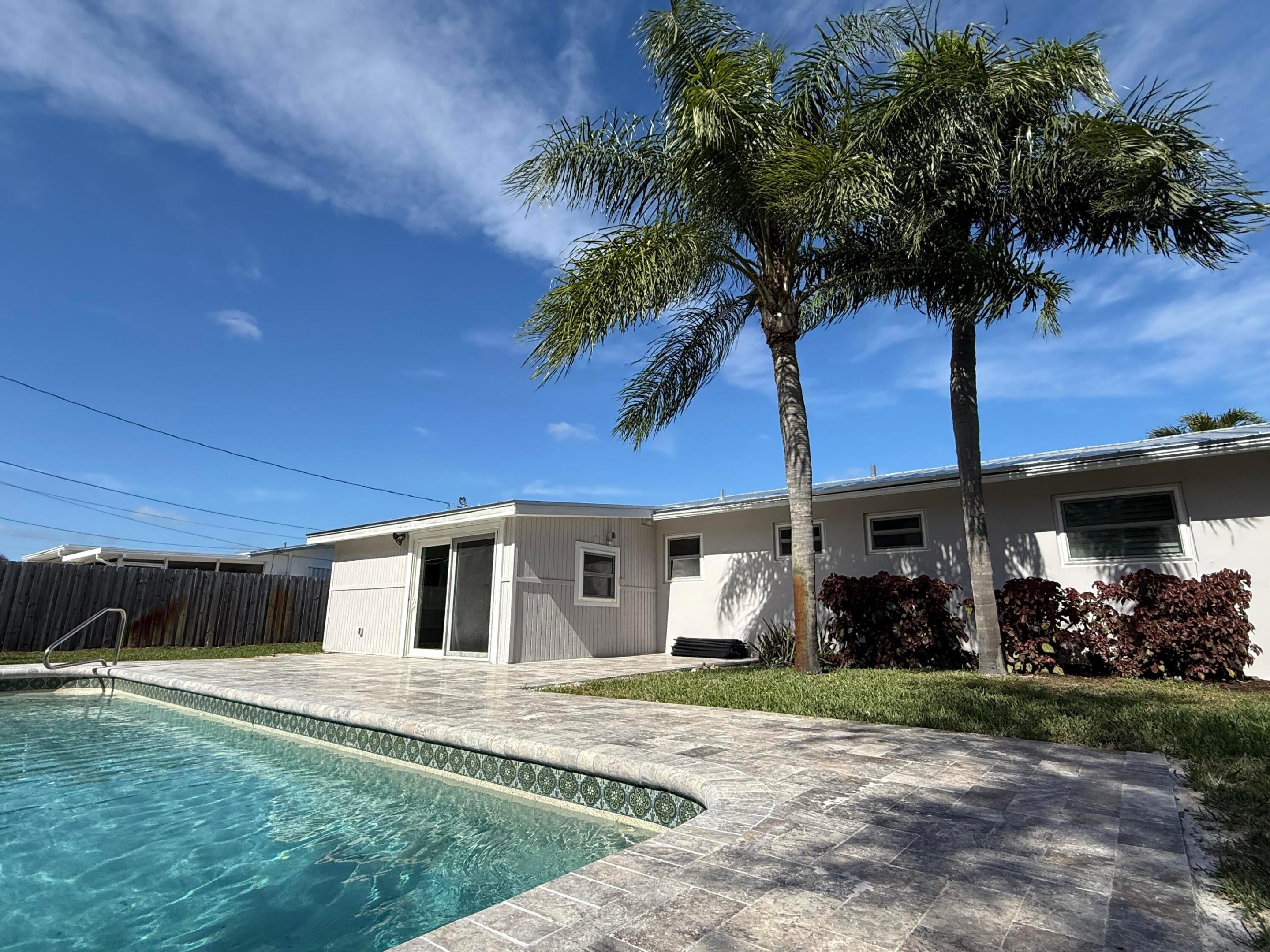 16 Ridgewood Circle