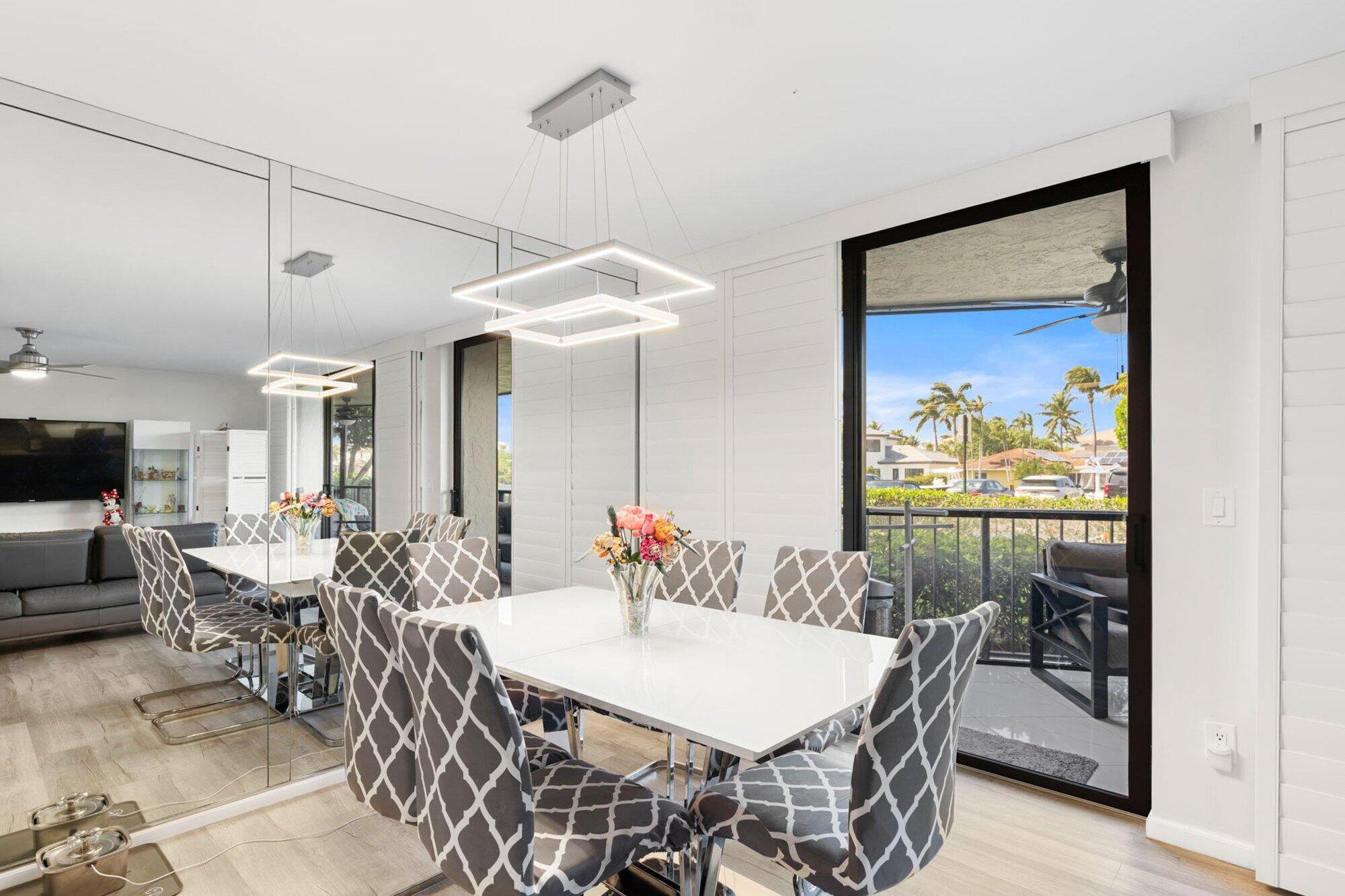 899 Jeffery Street 112