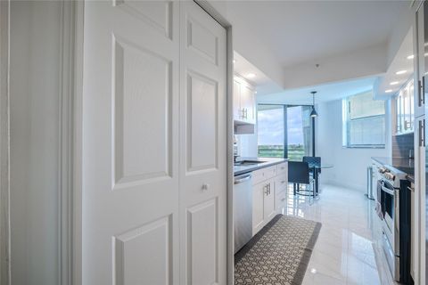 Condominium in Lauderhill FL 7100 Radice Ct 16.jpg