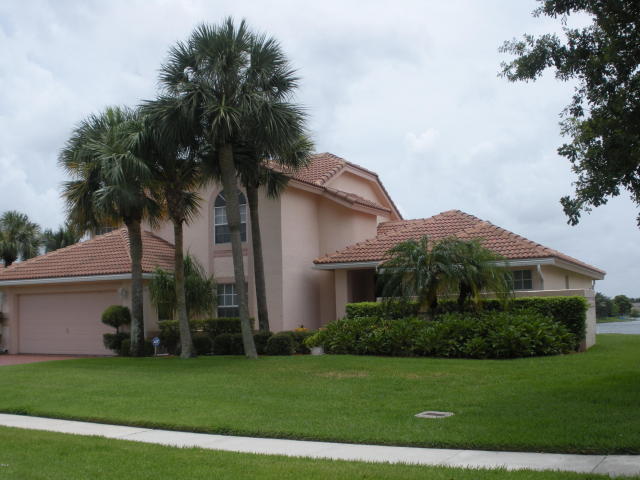 This is the House you want to be !A spectacular lake view to enjoy from everywhere on 1st floor.Great floor plan brings in plenty of neutral light throughout the entire home with height ceiling in family room. Master bedroom and 2nd bedroom are on first floor. Laminate floor throughout the 1st floor. Though this is a 3 bedroom home, the loft on 2nd floor could be used as a den or play area.Enjoy your outdoors feeling the breeze by the pool.Lake Charleston recreation center offers great community facilities, which includes a pool by the lake, basketball courts, tennis courts, play areas.