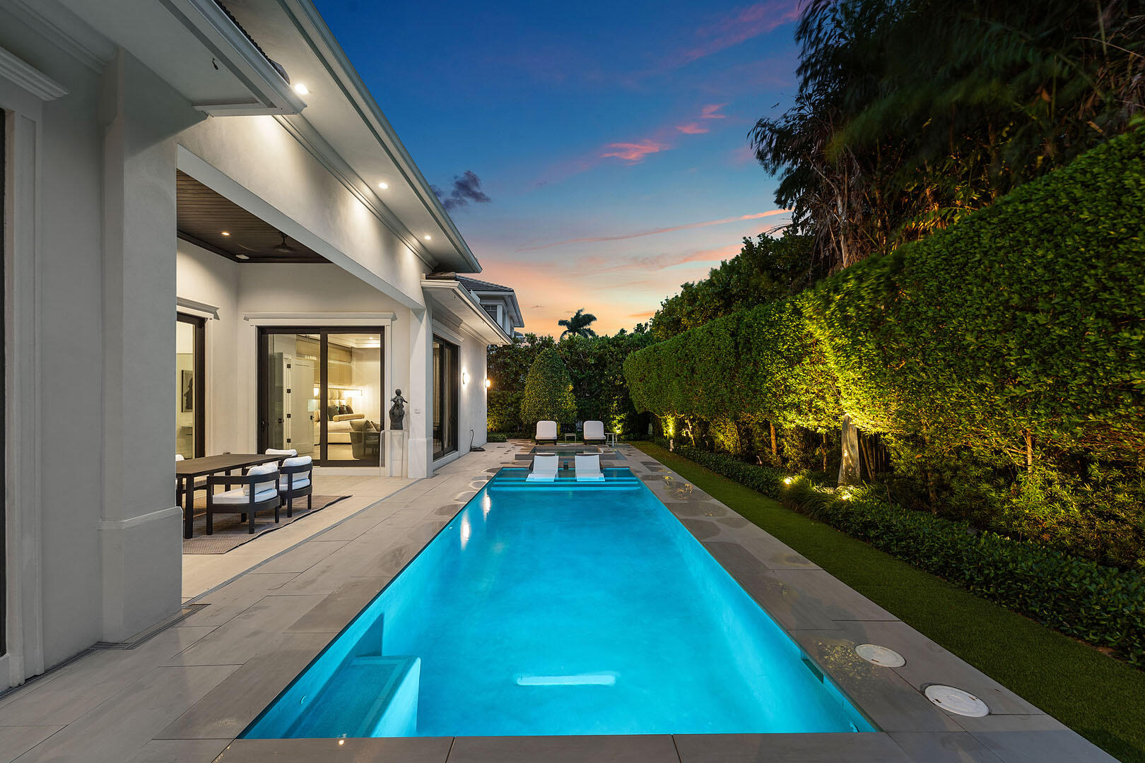 ROYAL PALM YACHT & COUNTRY CLUB - Residential