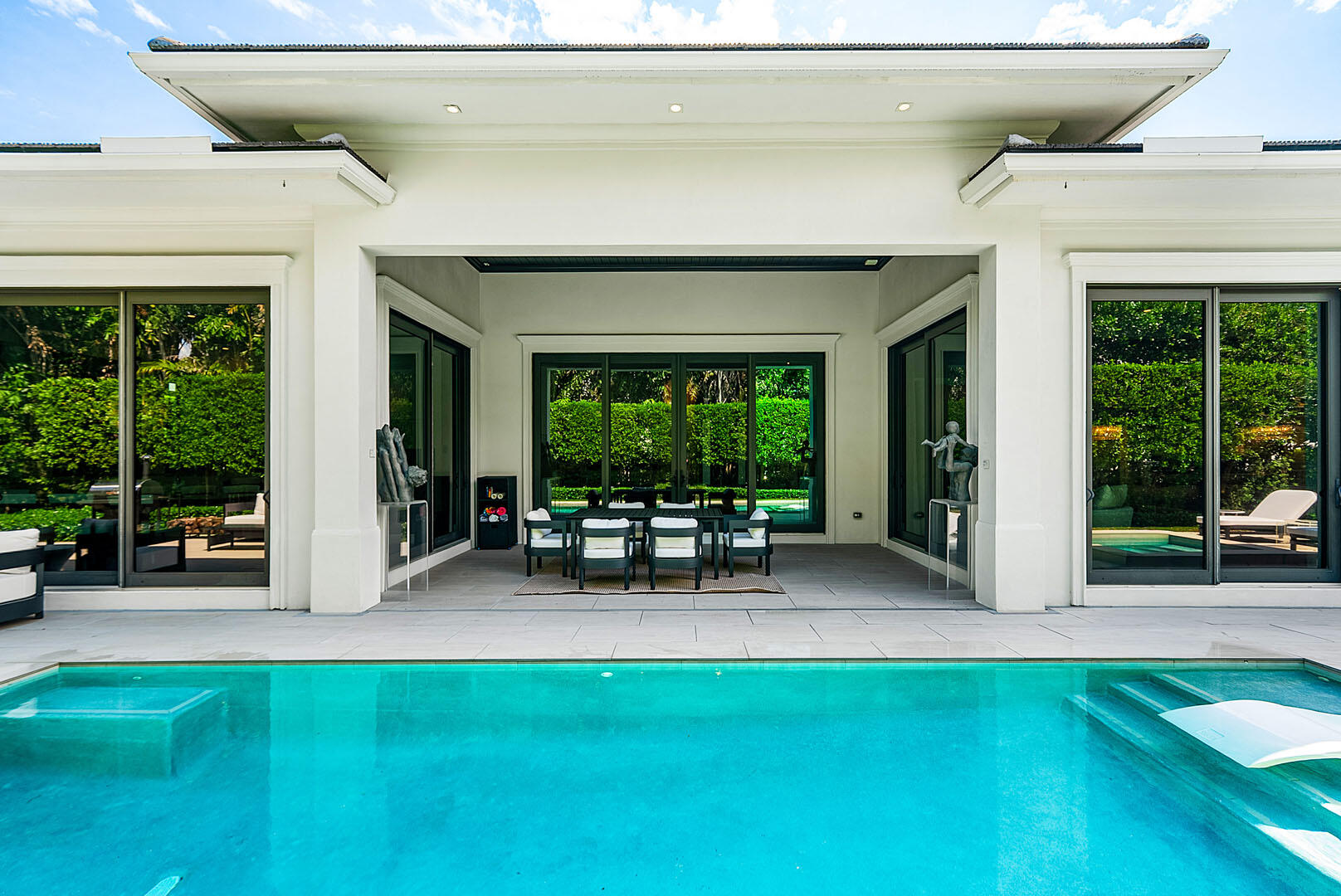 ROYAL PALM YACHT & COUNTRY CLUB - Residential