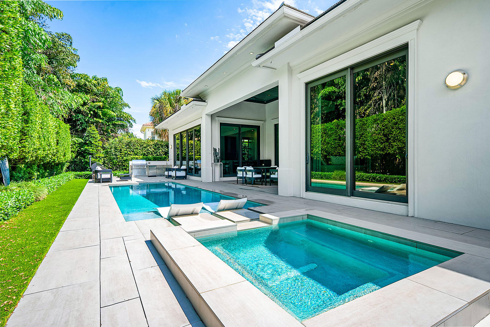 ROYAL PALM YACHT & COUNTRY CLUB - Residential