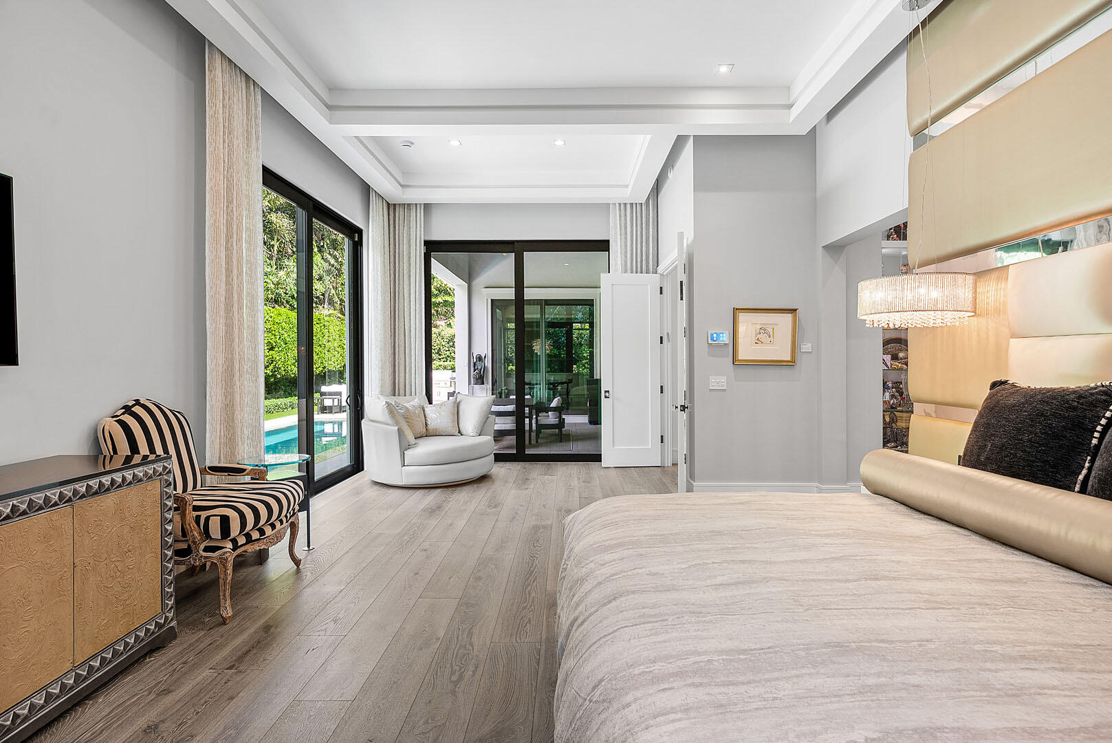 ROYAL PALM YACHT & COUNTRY CLUB - Residential