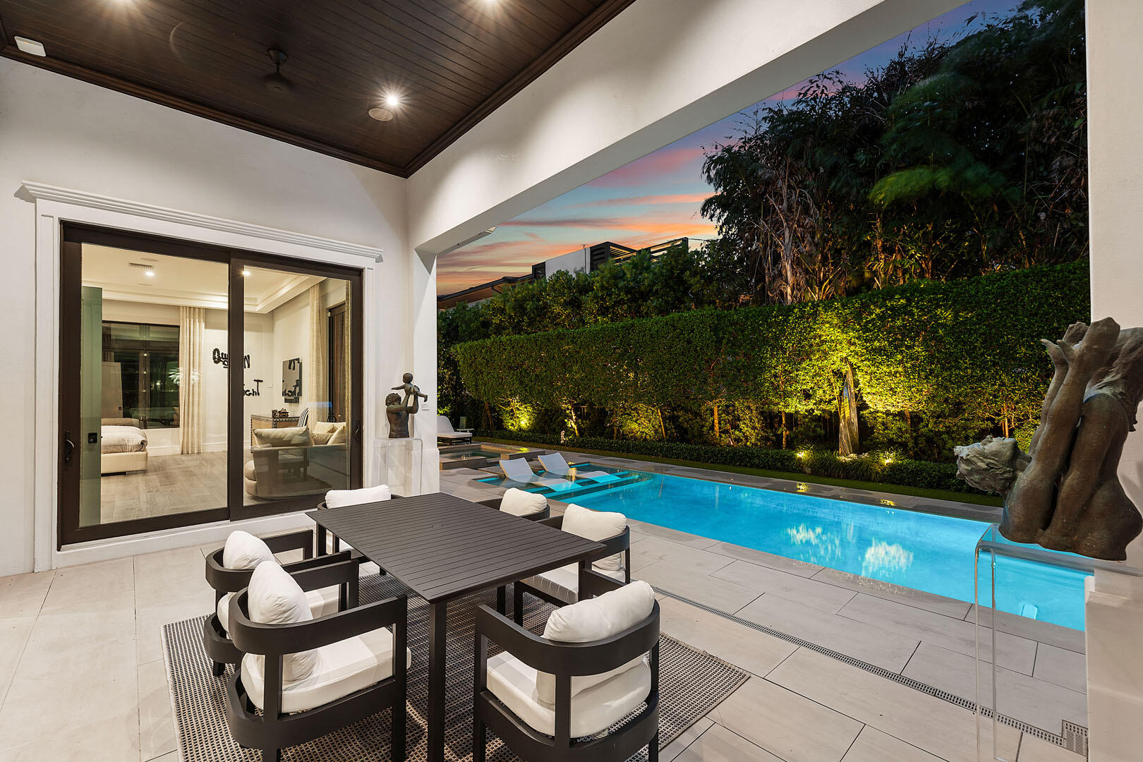 ROYAL PALM YACHT & COUNTRY CLUB - Residential