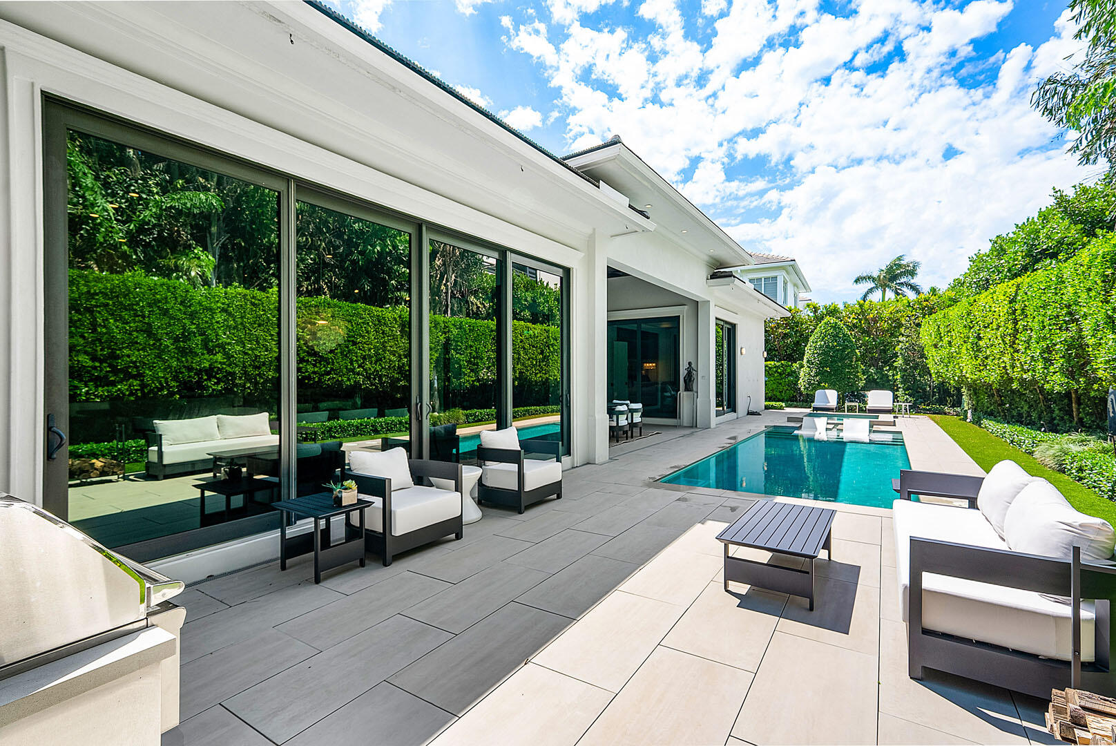 ROYAL PALM YACHT & COUNTRY CLUB - Residential