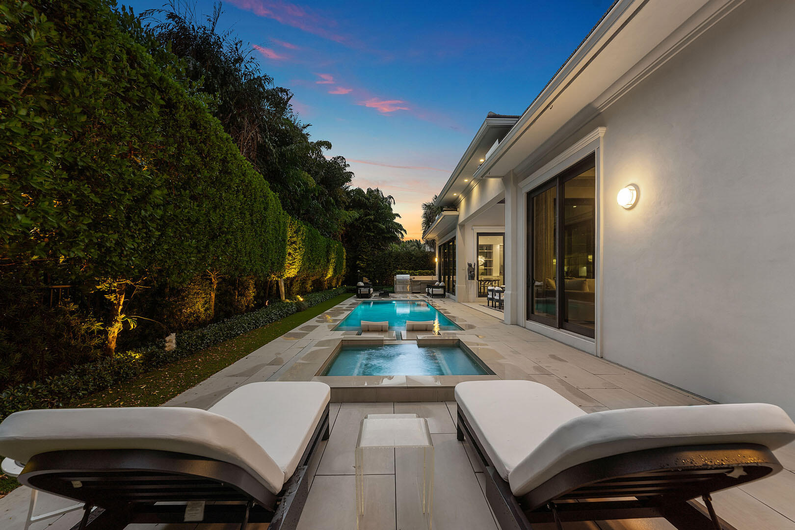 ROYAL PALM YACHT & COUNTRY CLUB - Residential