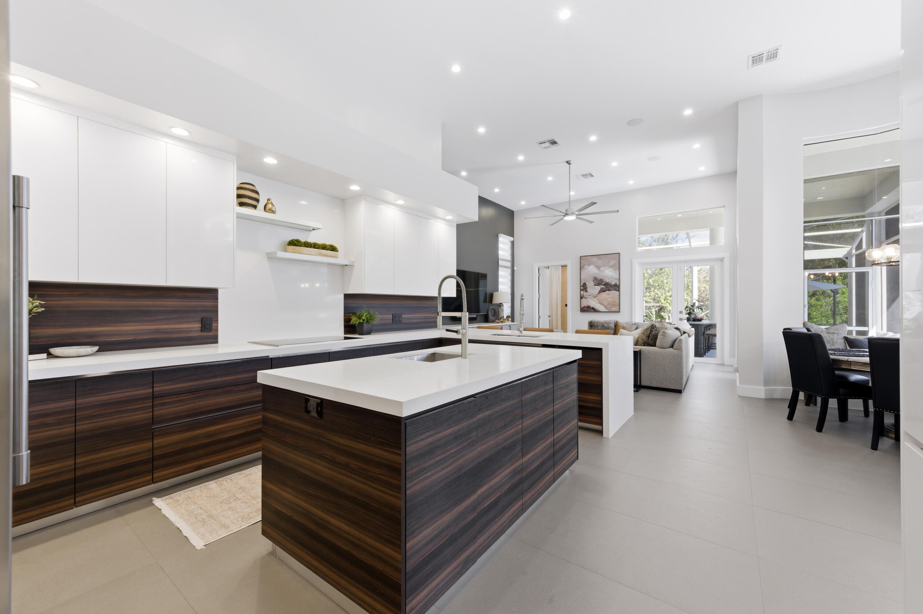 ISLAND COUNTRY ESTATES - Residential