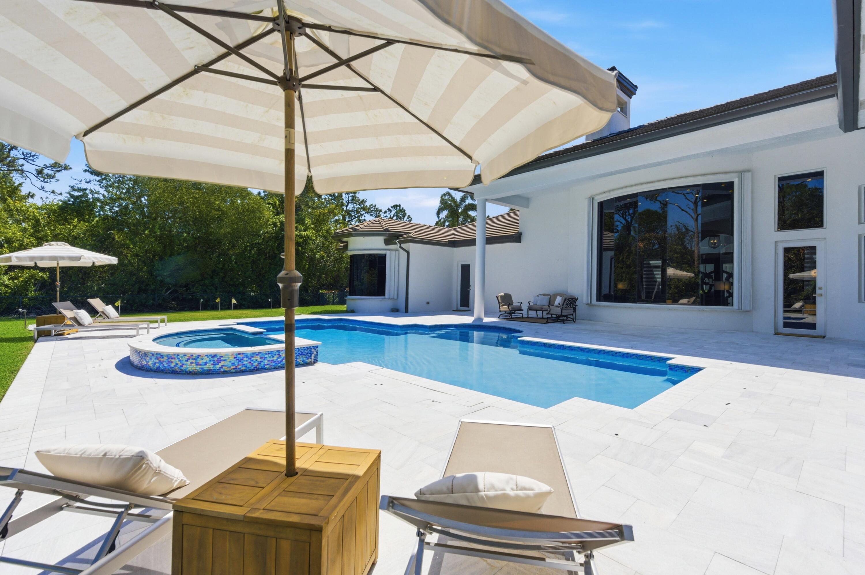 ISLAND COUNTRY ESTATES - Residential