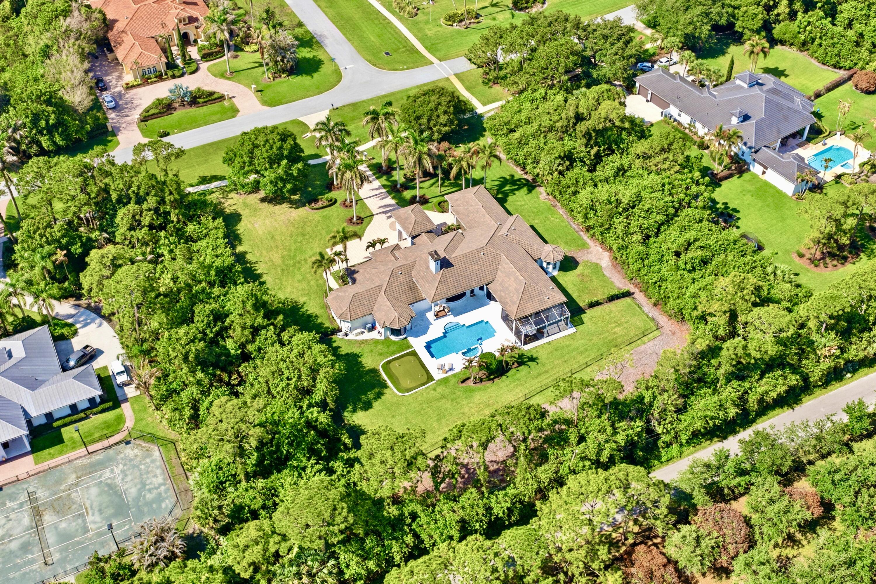 ISLAND COUNTRY ESTATES - Residential