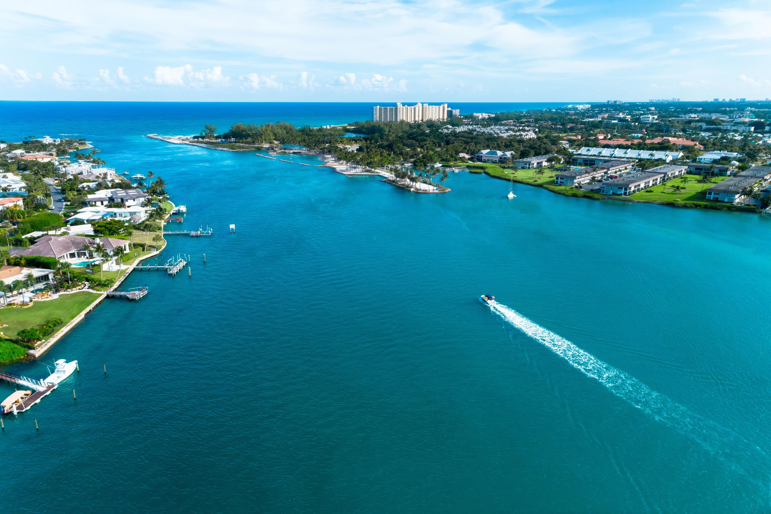 ISLAND COUNTRY ESTATES - Residential