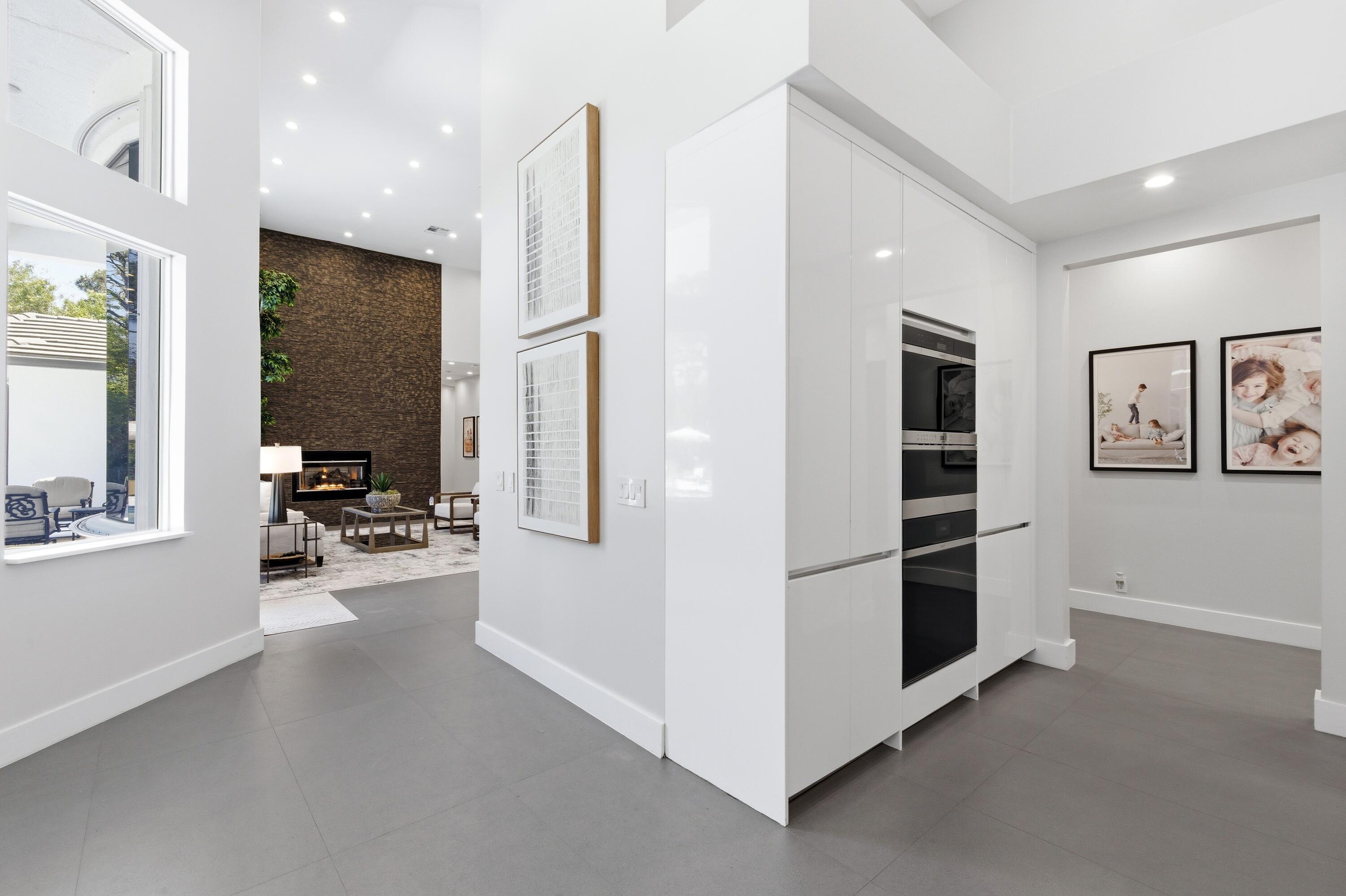 ISLAND COUNTRY ESTATES - Residential