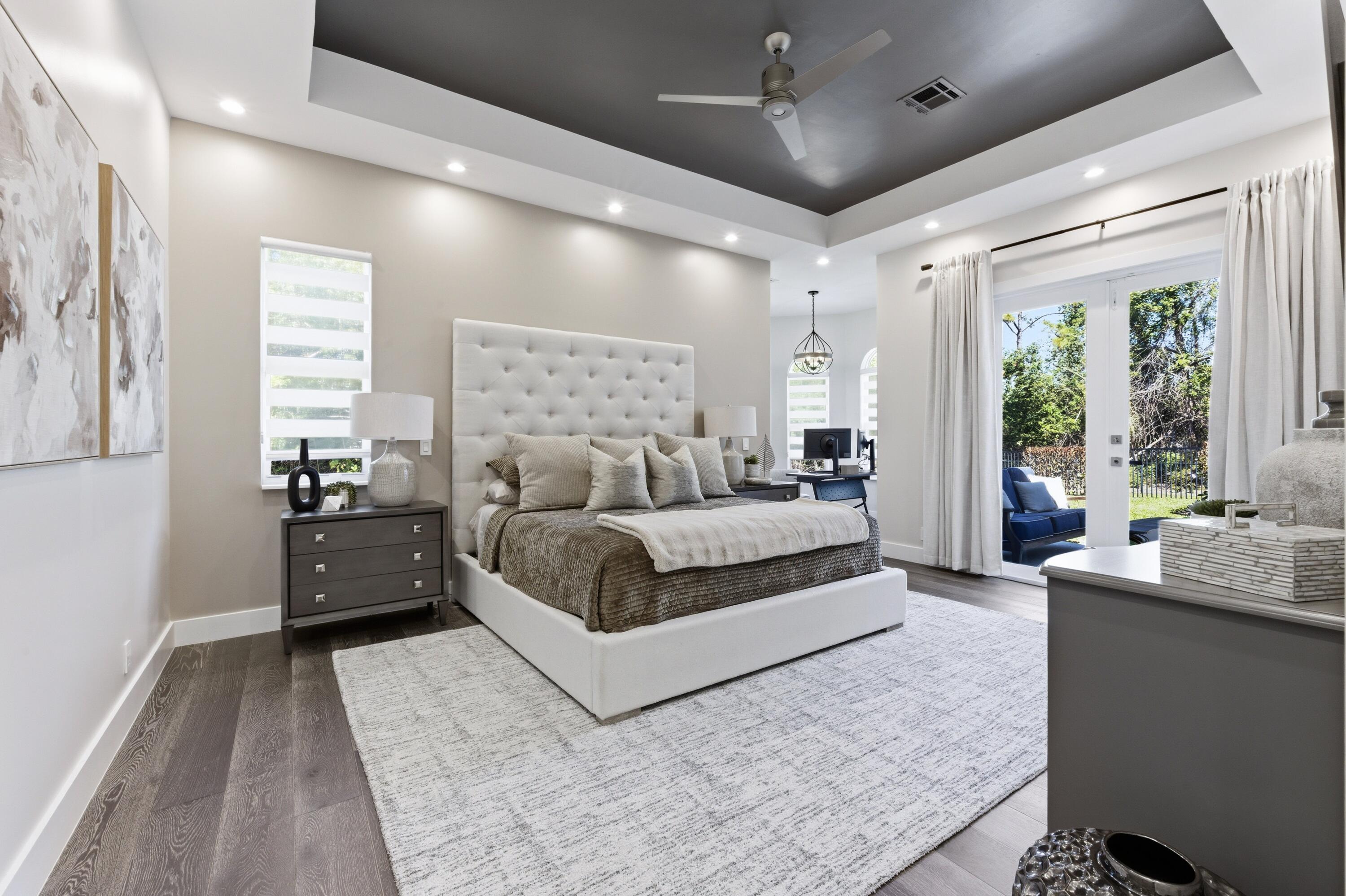 ISLAND COUNTRY ESTATES - Residential