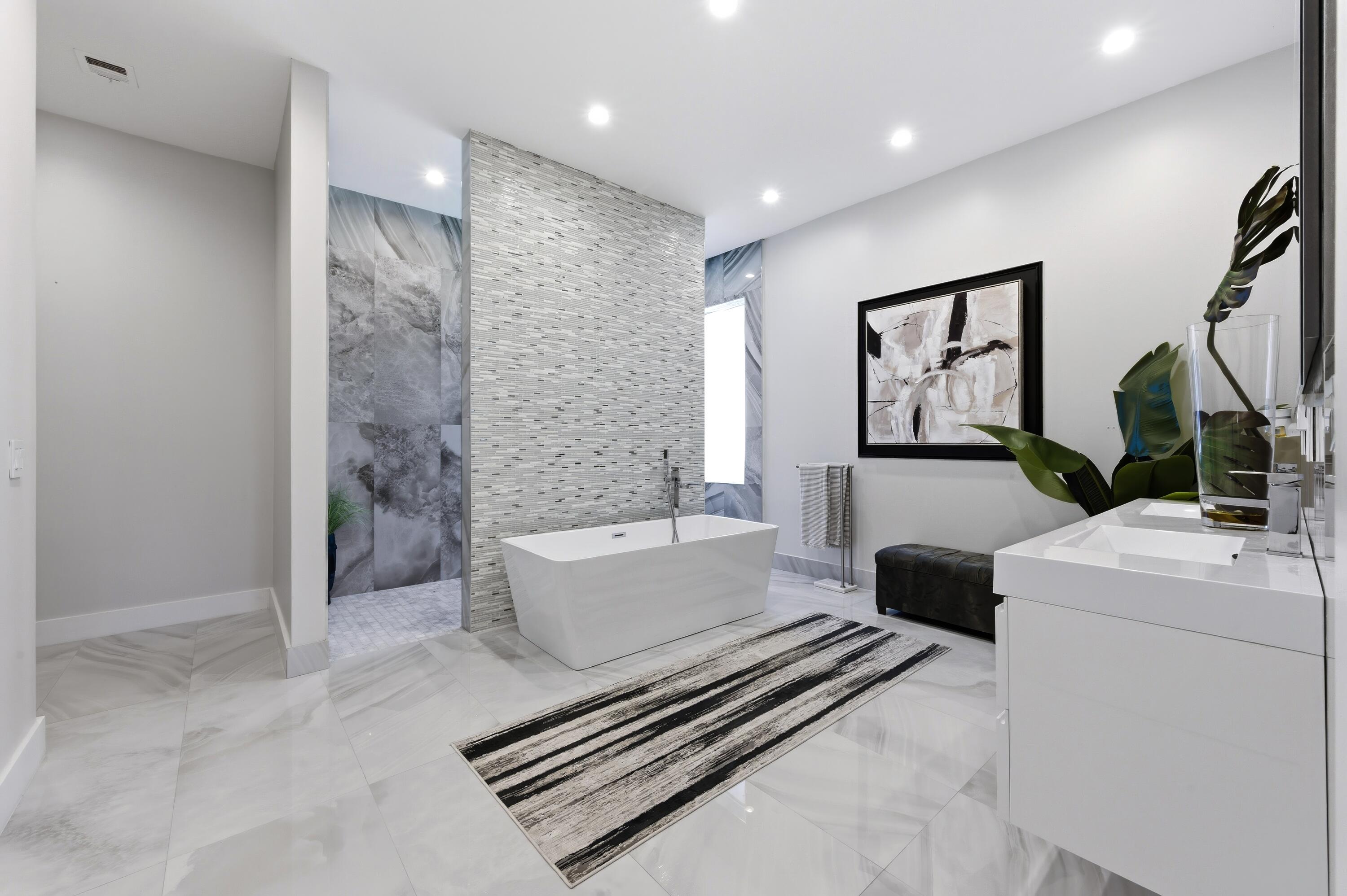 ISLAND COUNTRY ESTATES - Residential