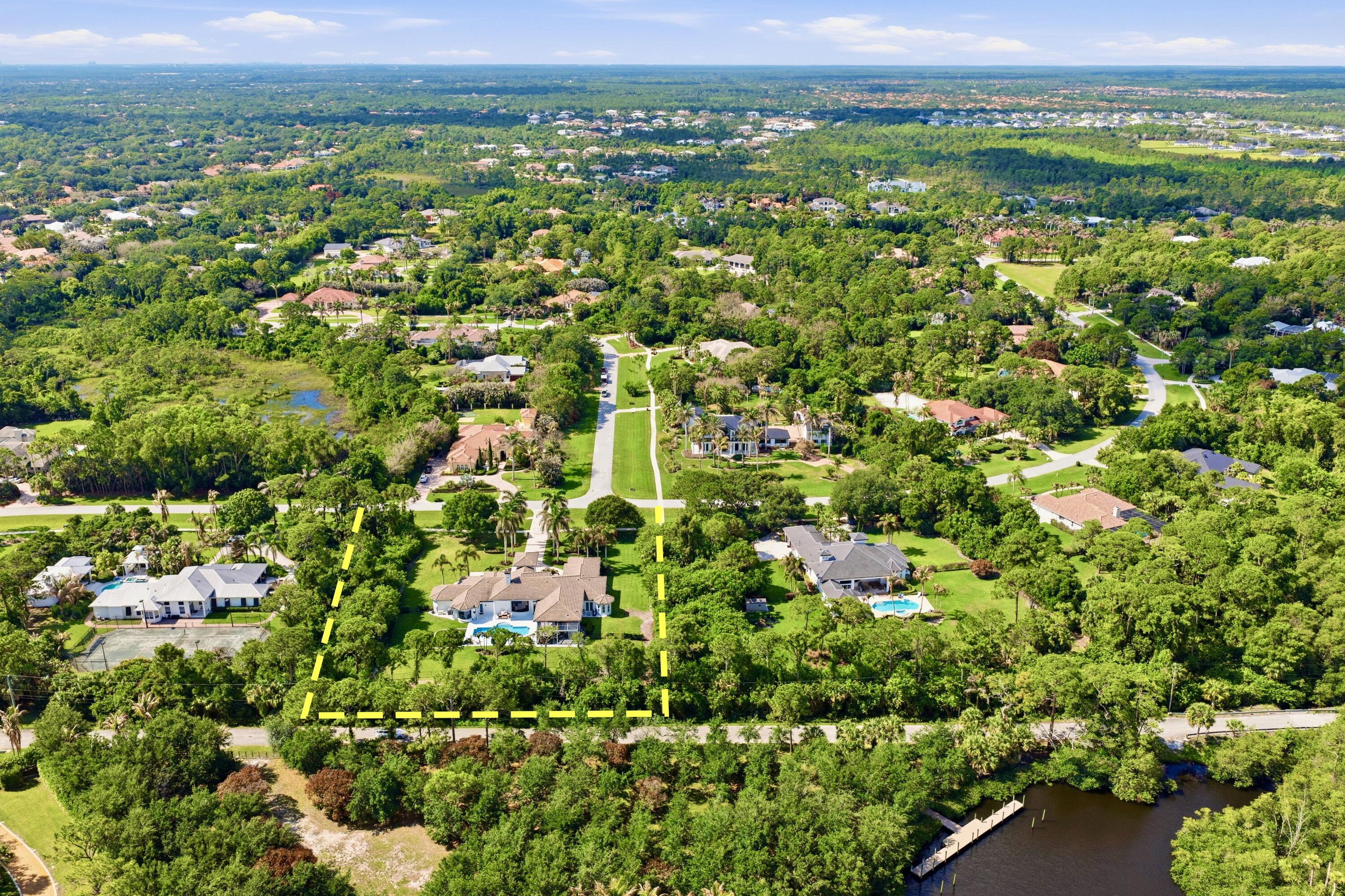 ISLAND COUNTRY ESTATES - Residential