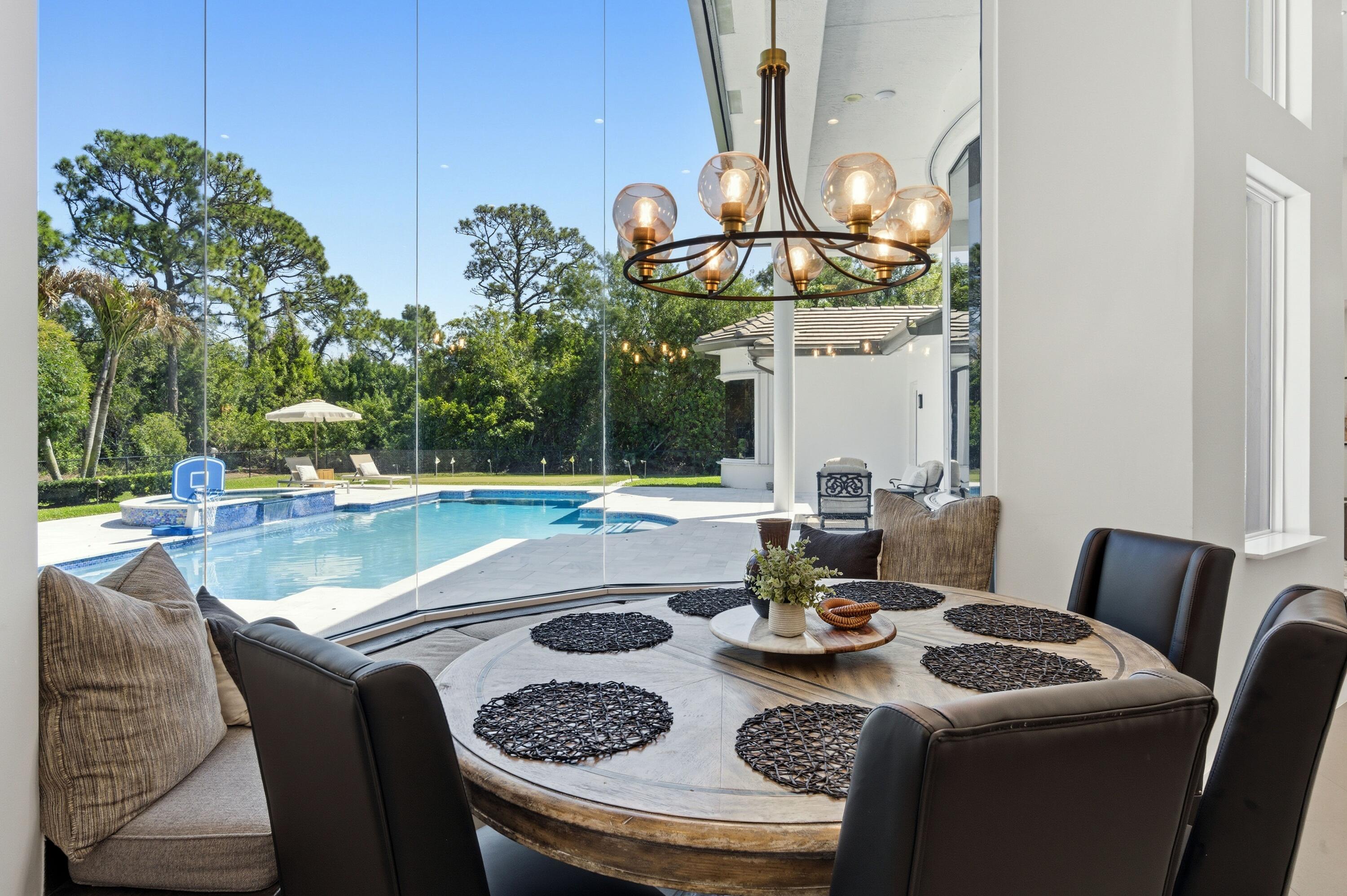 ISLAND COUNTRY ESTATES - Residential