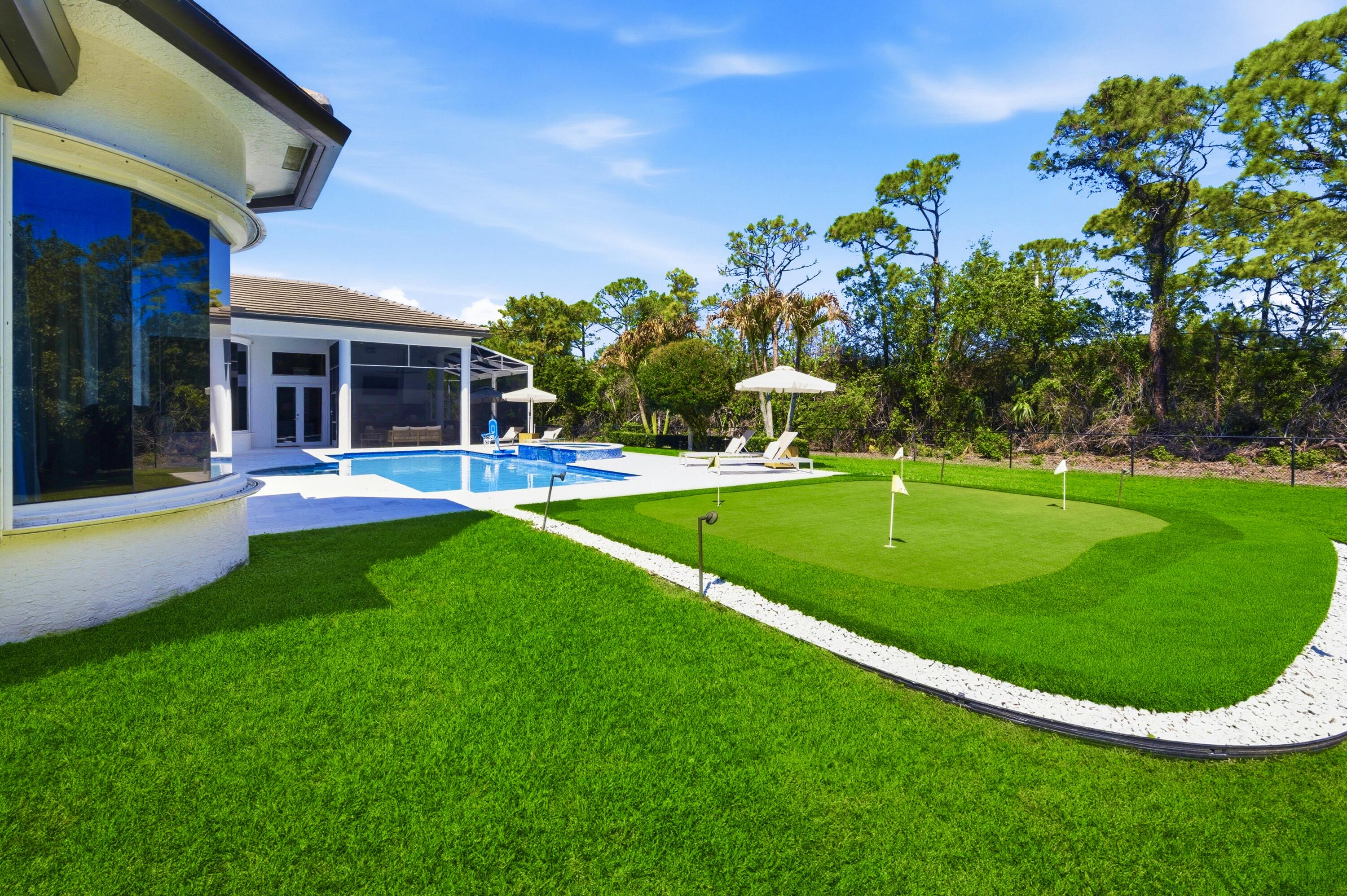ISLAND COUNTRY ESTATES - Residential