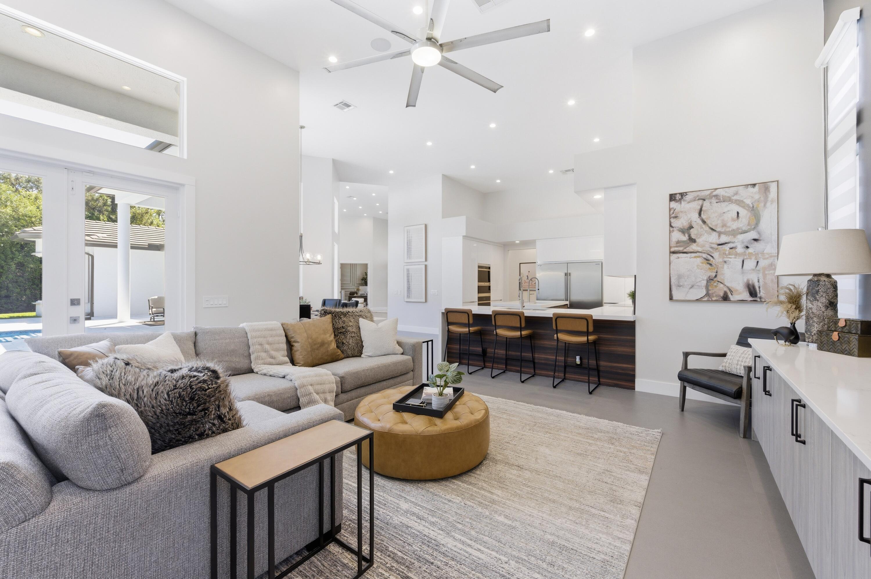 ISLAND COUNTRY ESTATES - Residential