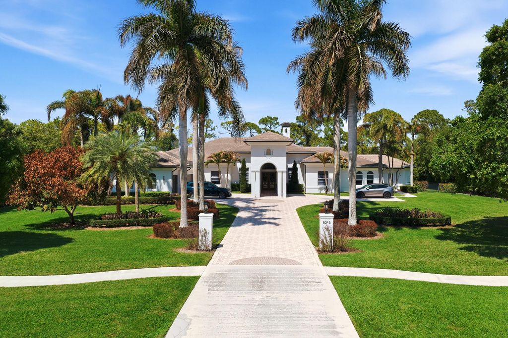 Photo of 8245 SE Country Estates Way, Jupiter, FL 33458 (MLS # B26006976)