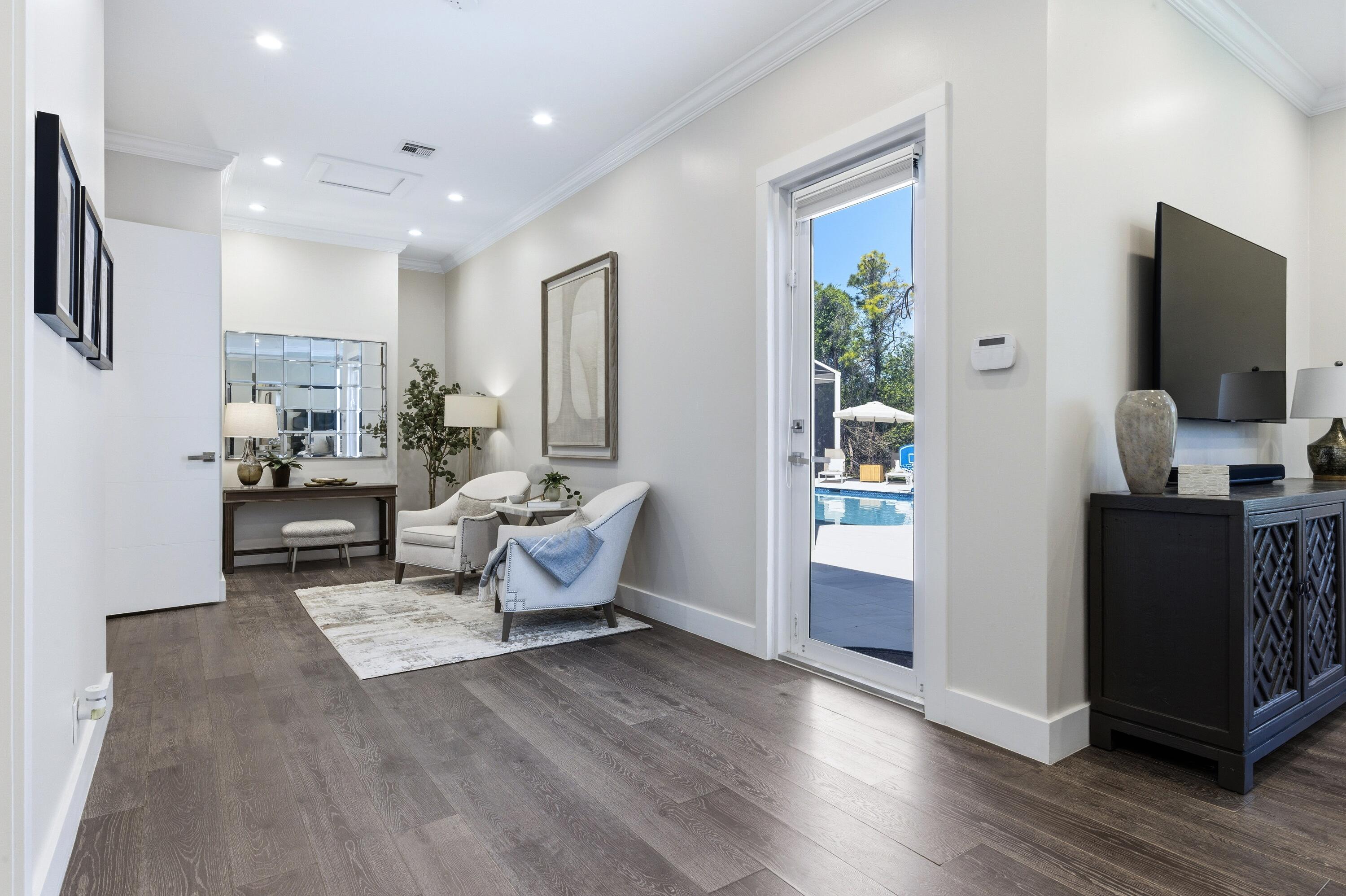 ISLAND COUNTRY ESTATES - Residential