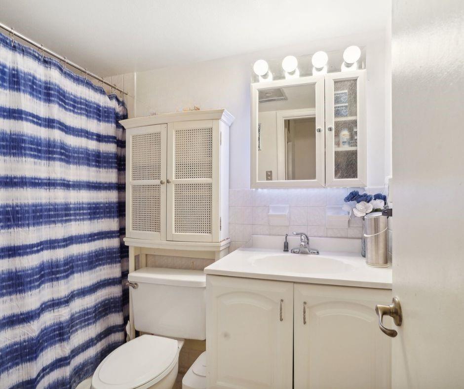 CORAL PINE CONDO 1 - Residential