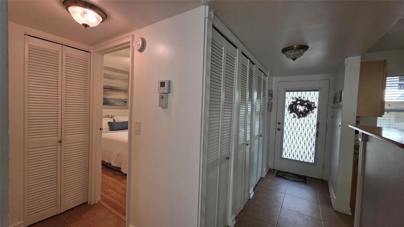 SOMERSET - Residential