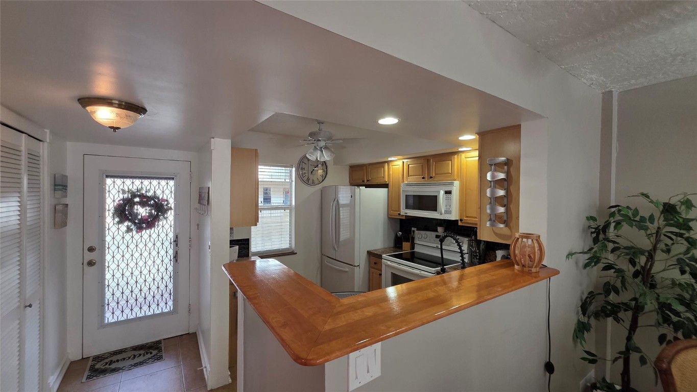 SOMERSET - Residential