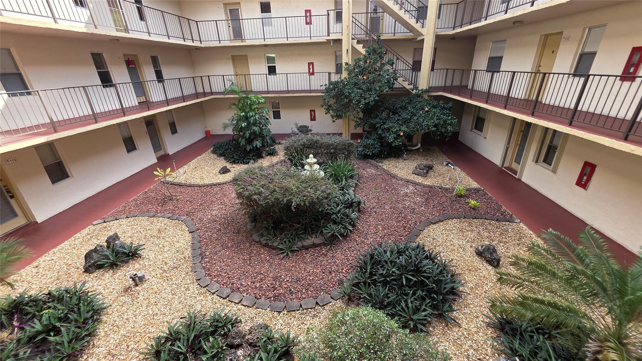 SOMERSET - Residential