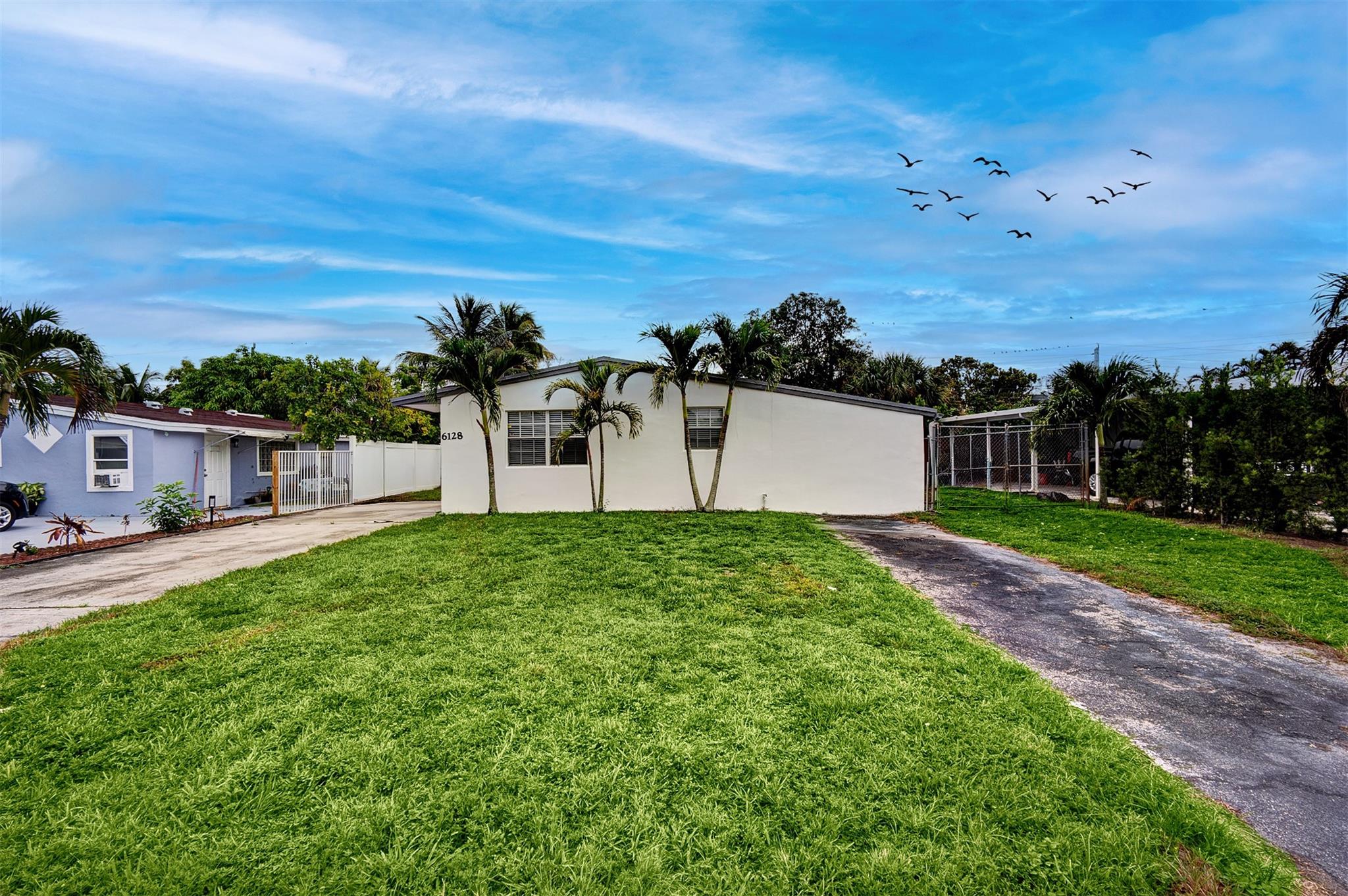 amazing opportunity to live in this renovated 3 bedroom home with split bedroom floorpan and newer appliances, huge shed in the big fenced yard. Easy move-in and available now in great area. Pets ok with no aggressive breeds. Pets $40 month each.