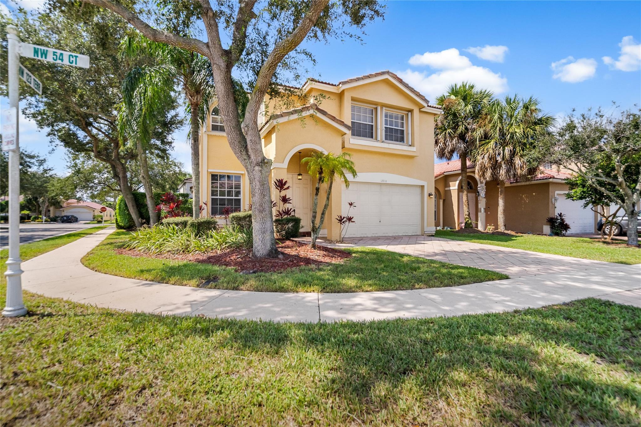 12310 NW 54th Ct