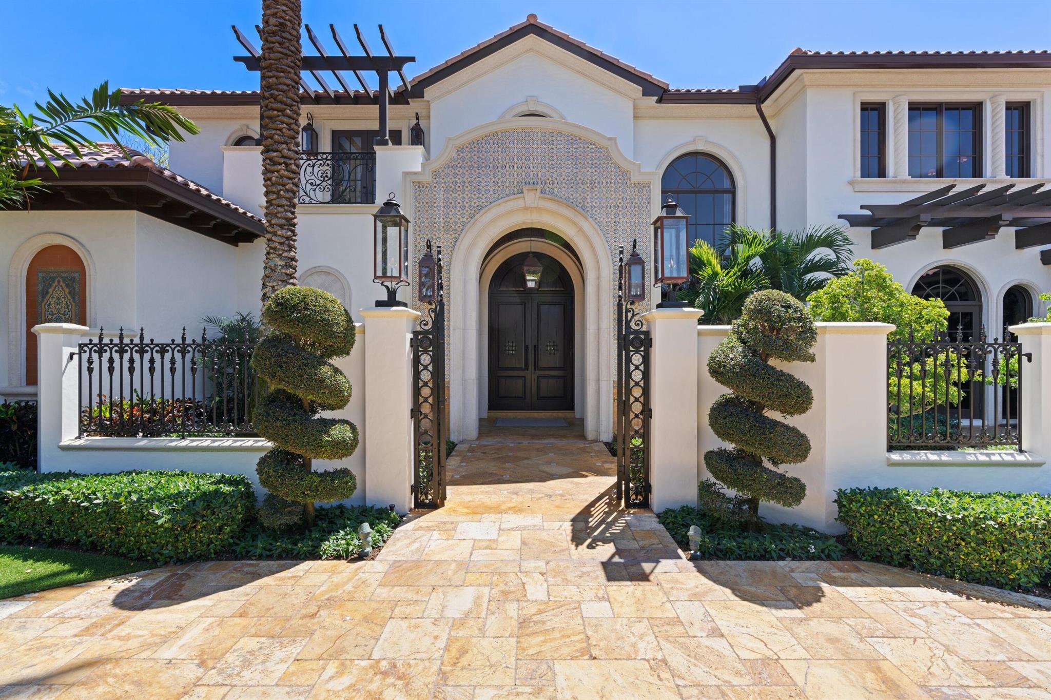 Royal Palm Yacht & Countr - Residential