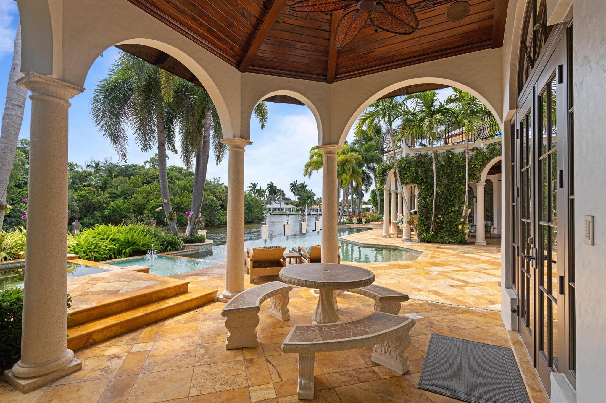 Royal Palm Yacht & Countr - Residential