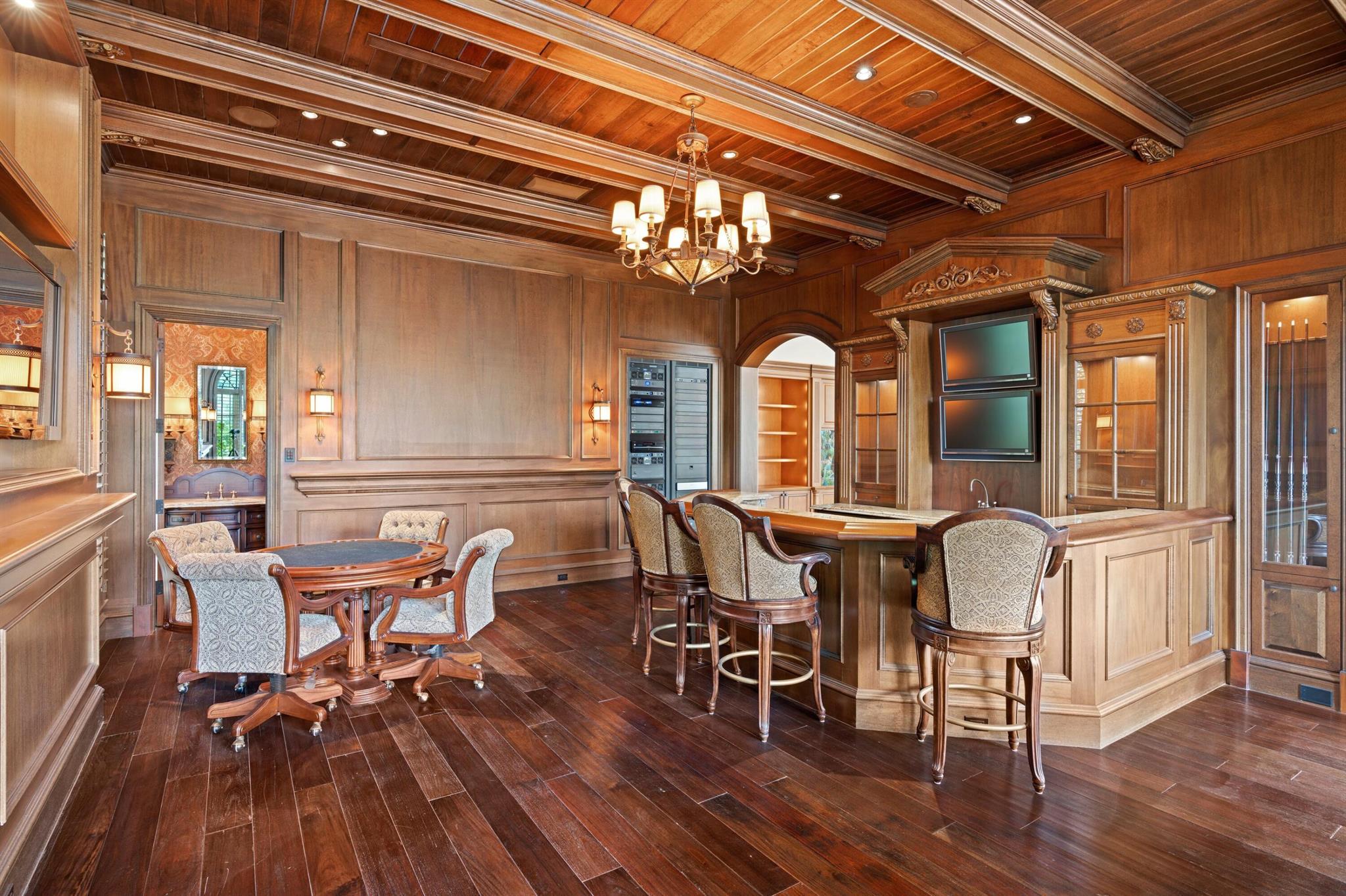 Royal Palm Yacht & Countr - Residential